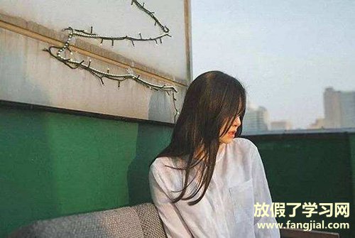 现实又扎心的朋友圈说说 莫名扎心的成熟短句